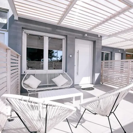 Diana's Place Дом отдыха