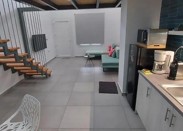 Diana's Place Дом отдыха *